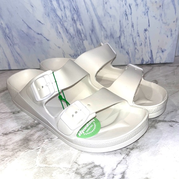 Shoes - NEW Funky monkey white slip on slides buckle 11.   E1